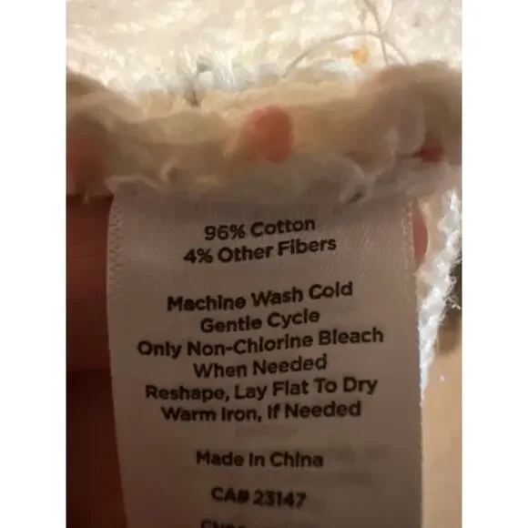 ⭐️ Womena Talbots Cream Sweater Size Small. Grannycore Cottagecore cozy - Picture 5 of 5